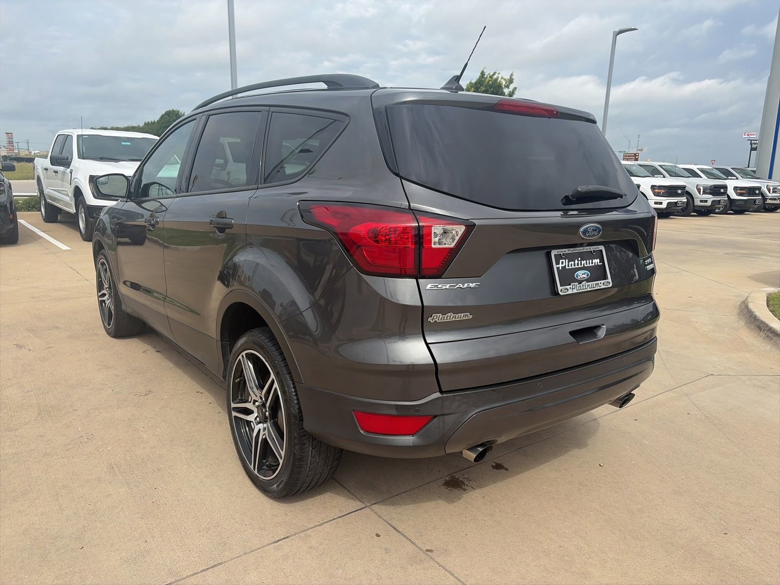 Certified 2019 Ford Escape SEL FWD image 3
