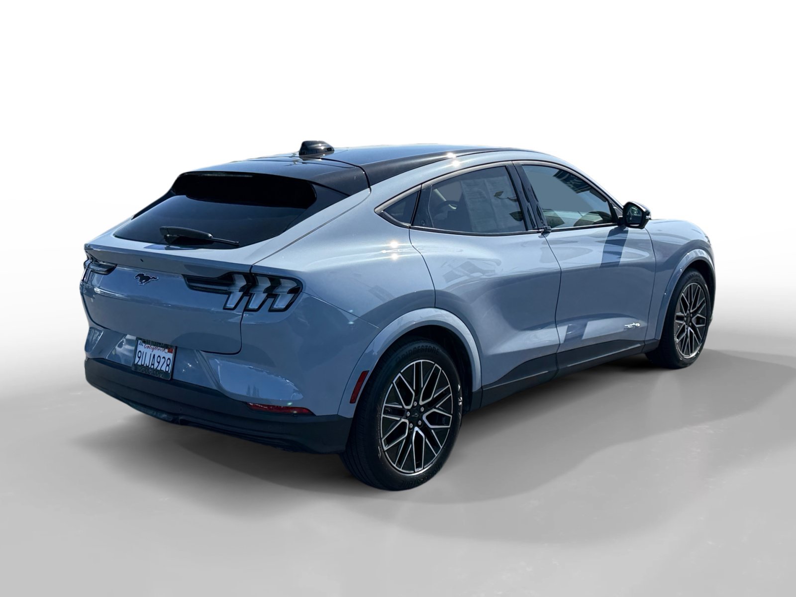 Certified 2025 Ford Mustang Mach-E Premium AWD/4WD image 5