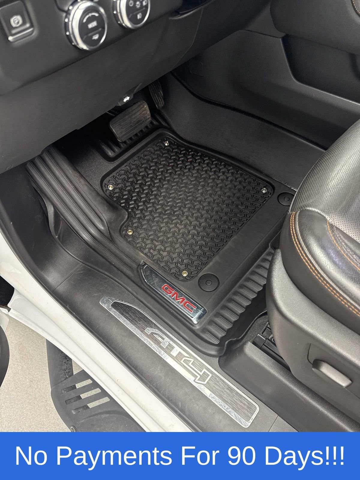 Used 2022 GMC Sierra 1500 AT4 w/ Technology Package AWD/4WD image 17