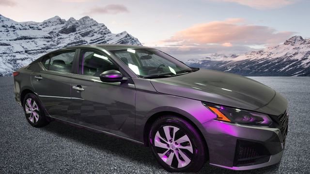 Used 2025 Nissan Altima 2.5 S FWD image 1