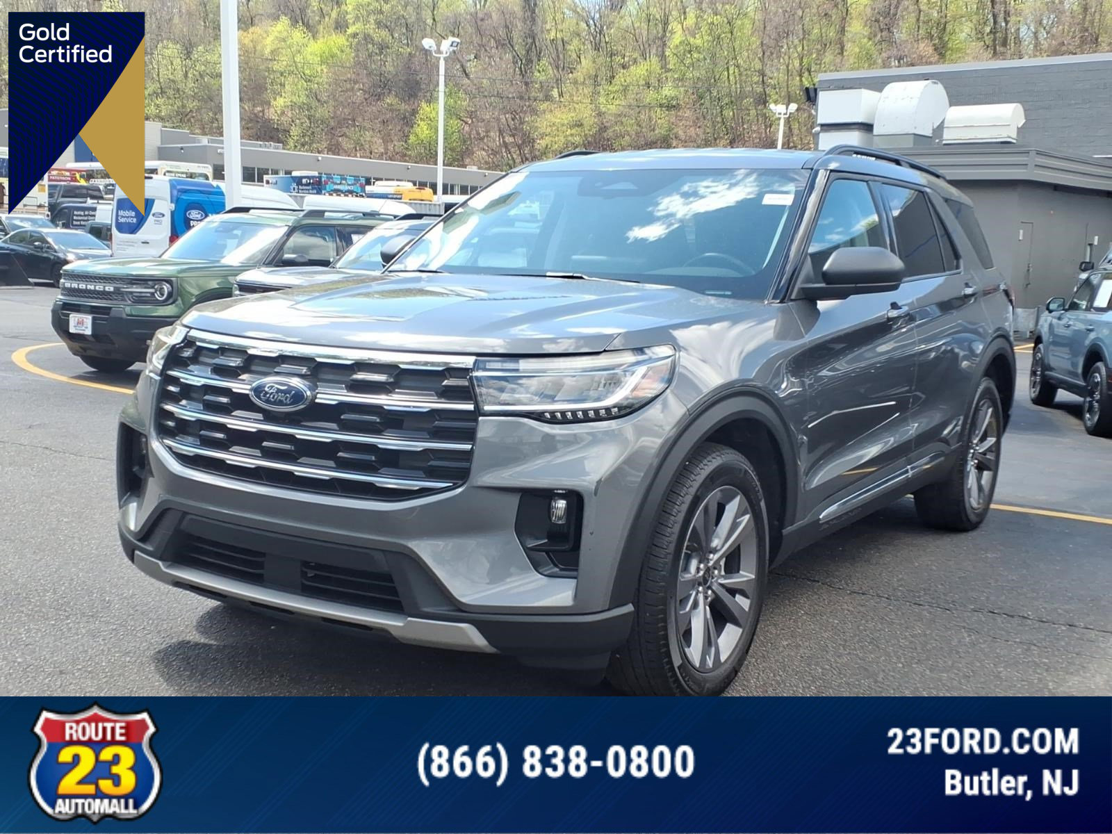 Certified 2025 Ford Explorer Active w/ Active Comfort Package AWD/4WD image 1