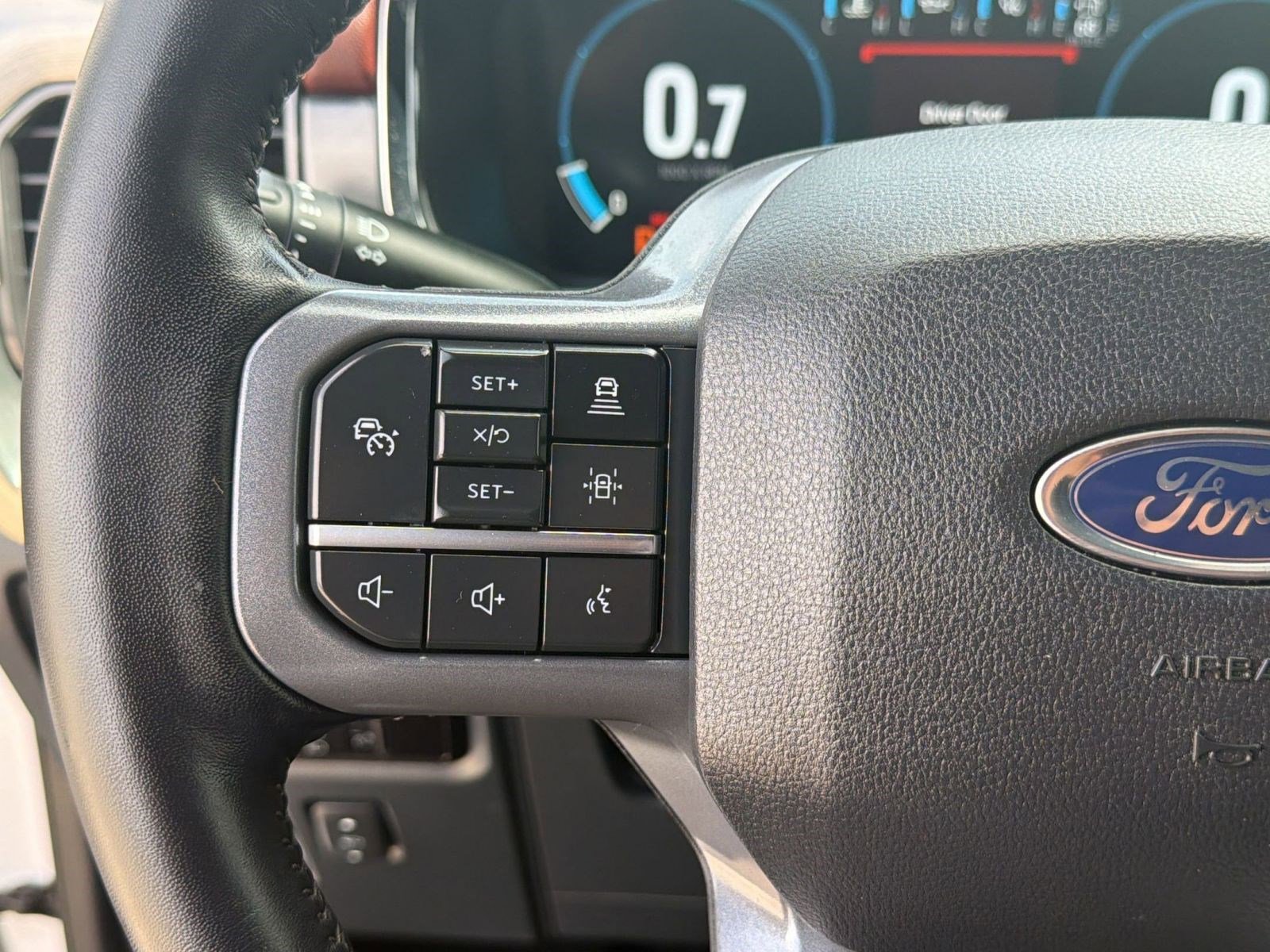 Certified 2023 Ford F150 Lariat w/ Equipment Group 502A High AWD/4WD image 17
