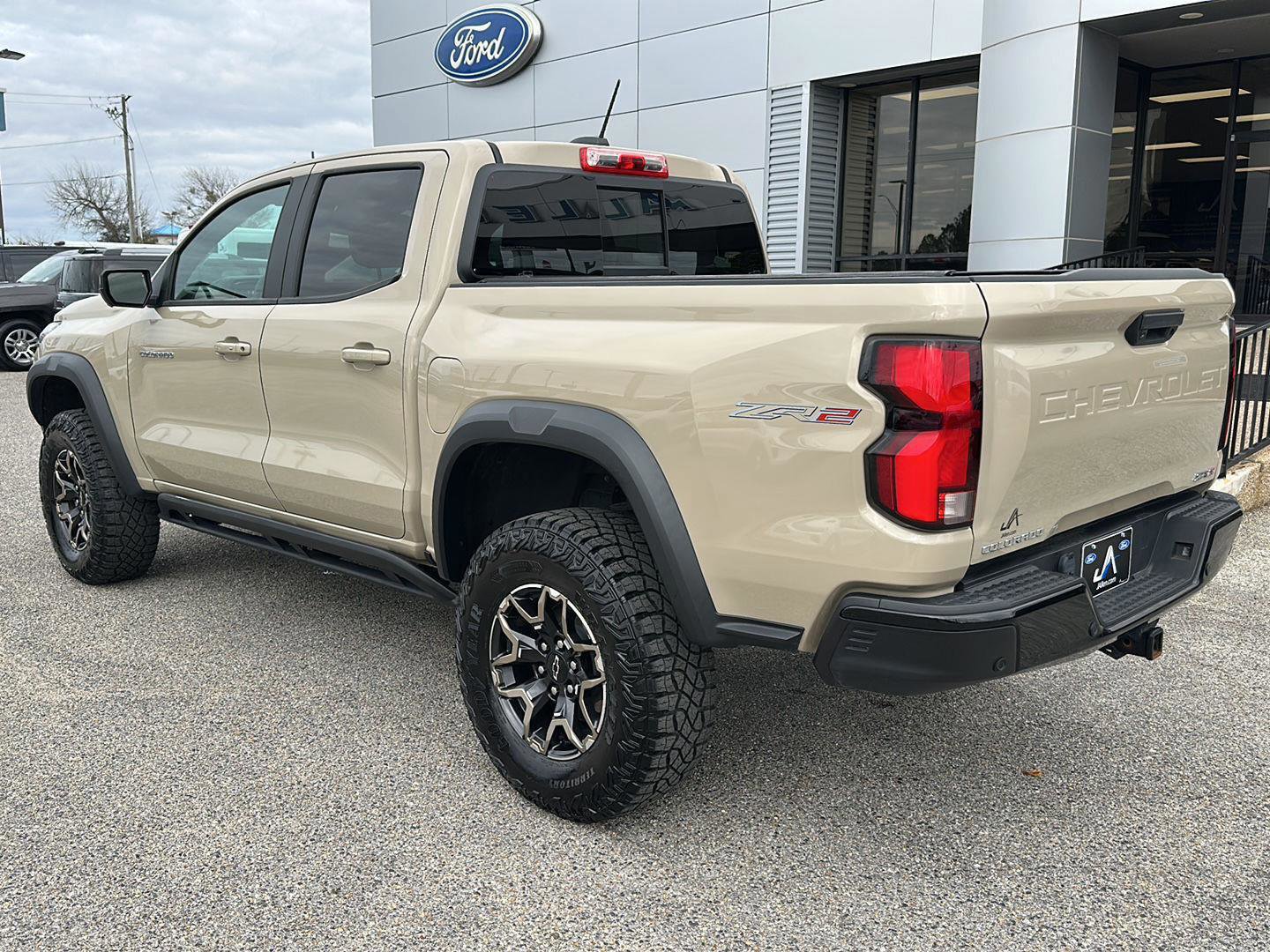 Used 2024 Chevrolet Colorado ZR2 w/ Technology Package image 6