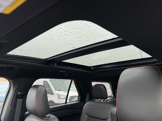 Certified 2023 Ford Explorer ST-Line w/ Class IV Trailer Tow Package image 21