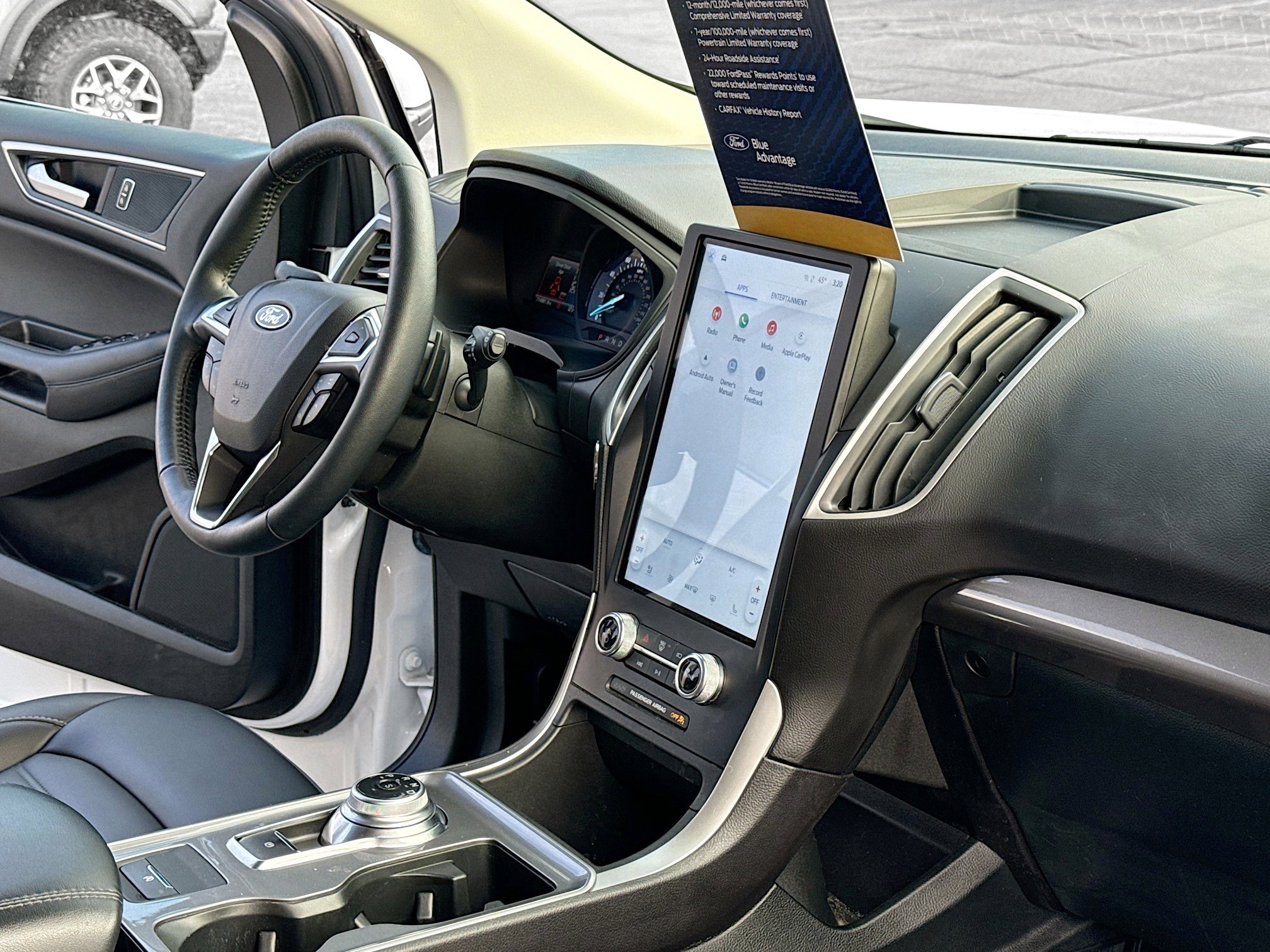 Certified 2024 Ford Edge SEL w/ Convenience Package image 5