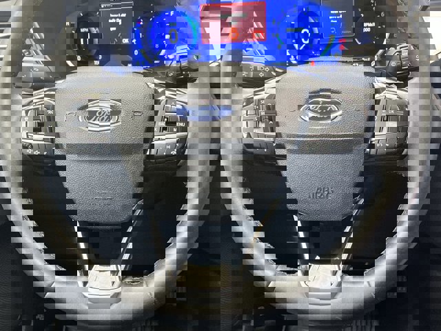 Certified 2022 Ford Escape Titanium w/ Class II Trailer Tow Package image 16