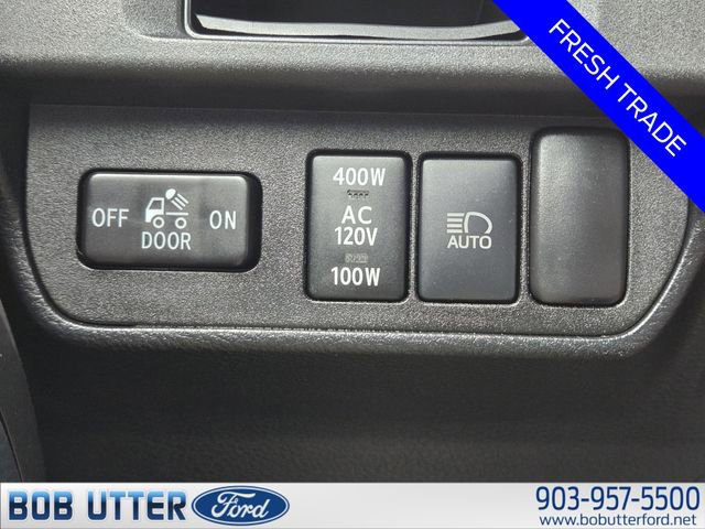 Used 2019 Toyota Tacoma TRD Off-Road w/ Technology Package AWD/4WD image 21