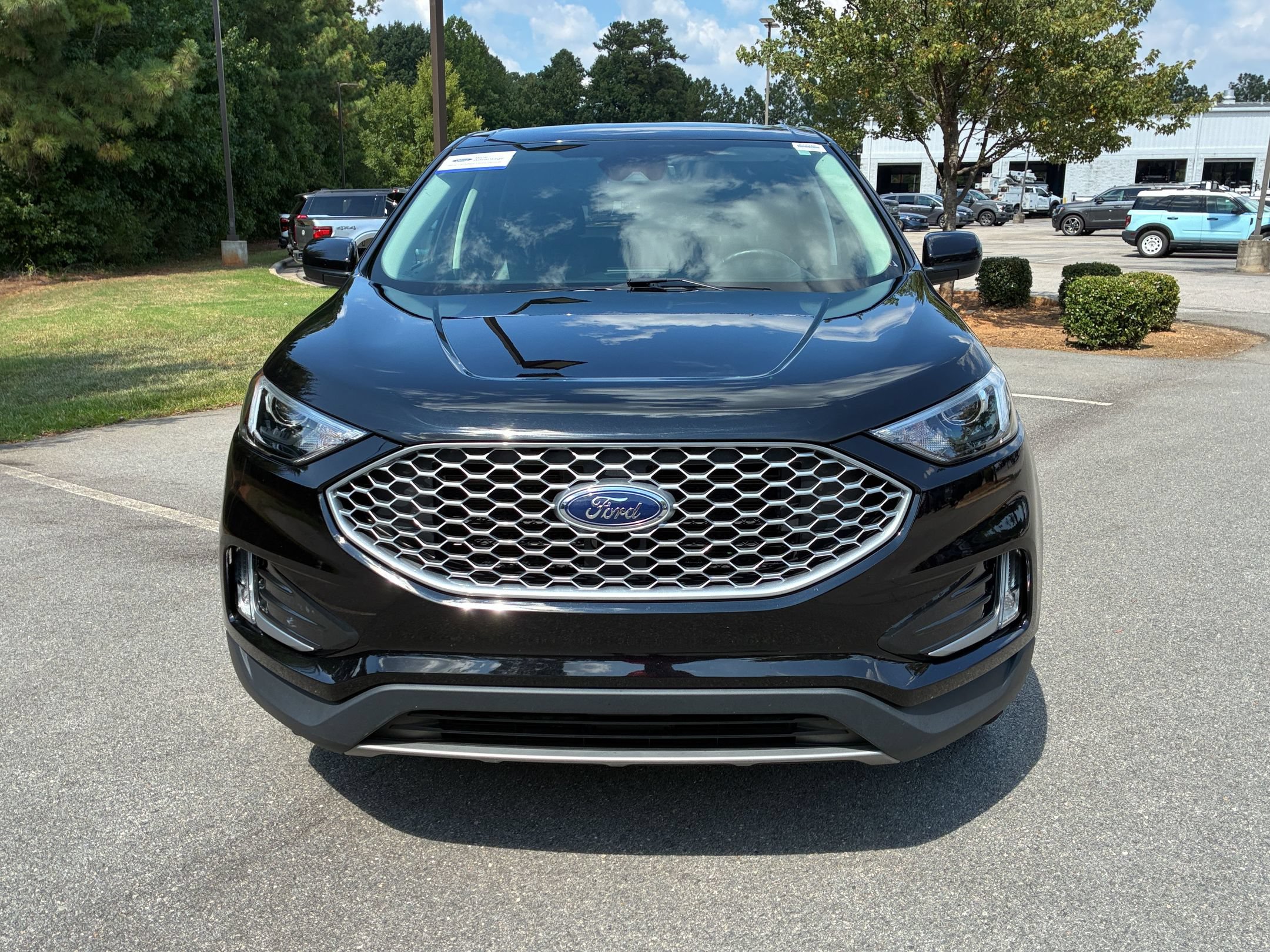 Certified 2023 Ford Edge SEL w/ Convenience Package AWD/4WD image 9