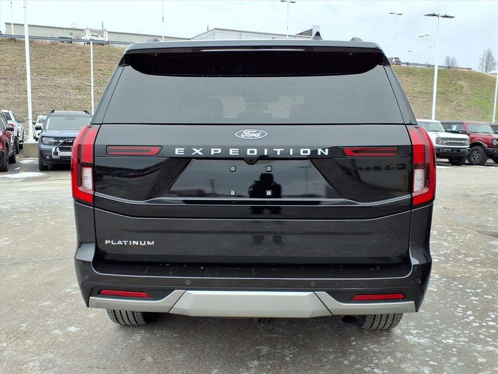 Certified 2025 Ford Expedition Platinum w/ Driver's Package image 3