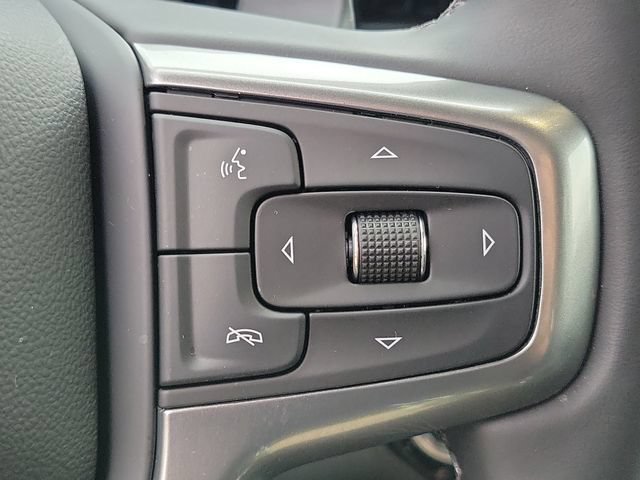 Used 2025 Chevrolet Silverado 1500 LTZ AWD/4WD image 17