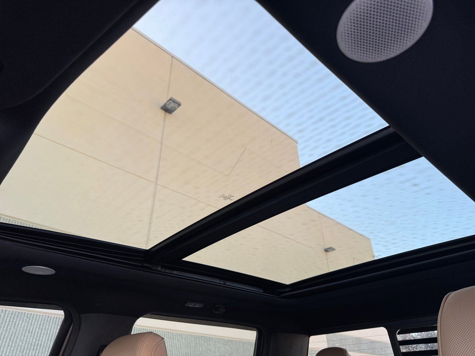 Certified 2022 Ford F150 Lariat w/ Equipment Group 502A High image 24