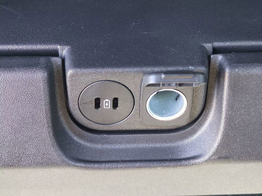 Certified 2023 Ford F250 XL w/ XL Chrome Package image 15