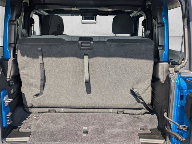 Used 2025 Jeep Wrangler Sport AWD/4WD image 6