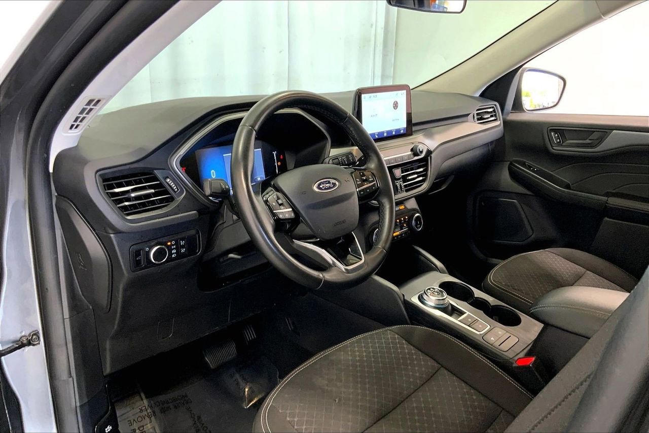 Certified 2024 Ford Escape Active AWD/4WD image 14
