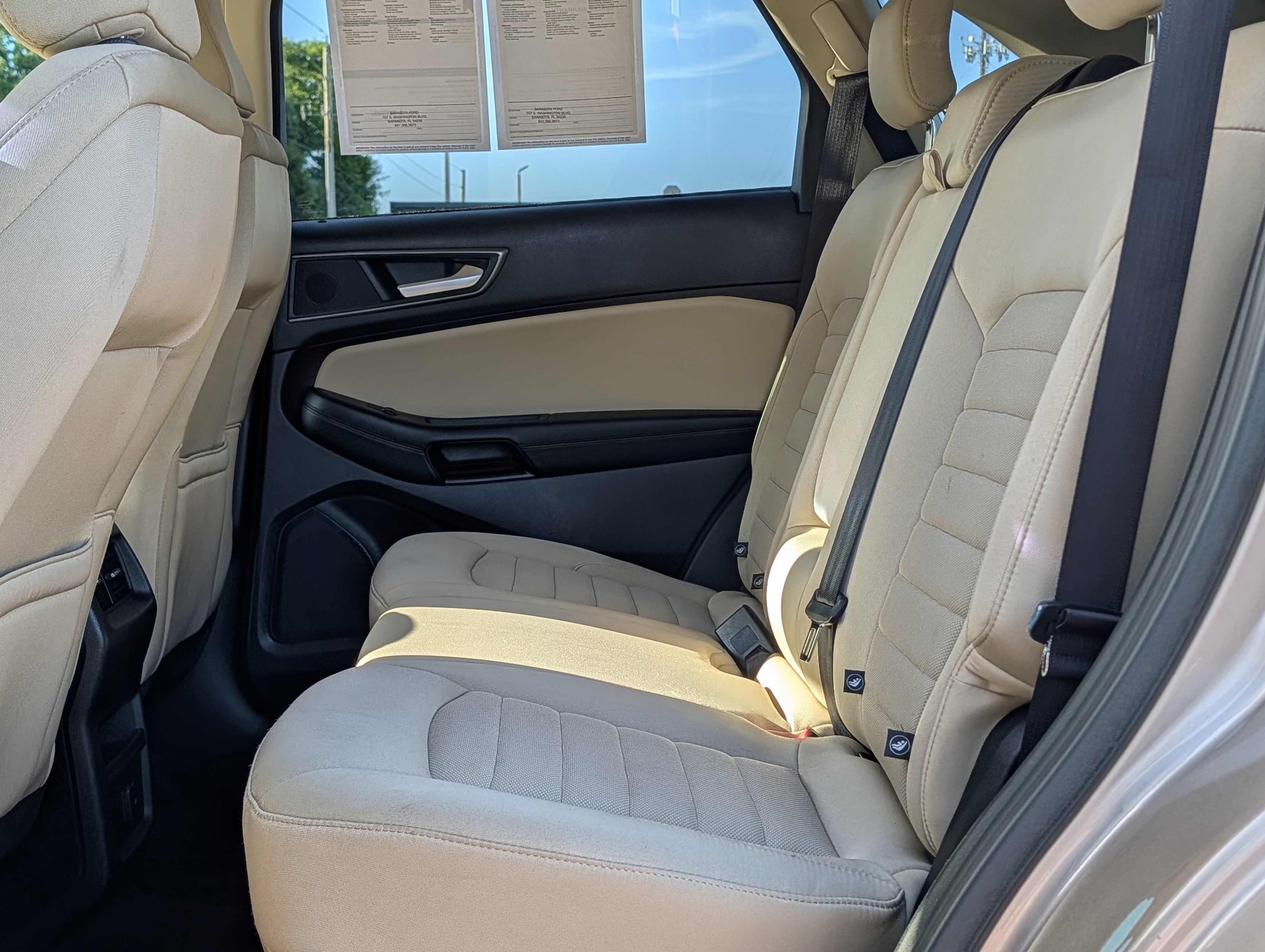 Certified 2020 Ford Edge SE image 14