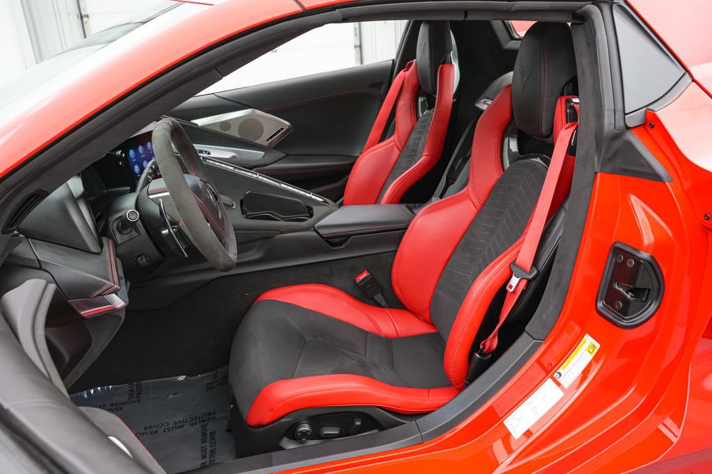 Used 2023 Chevrolet Corvette Stingray Premium Conv w/ Z51 Performance Package RWD image 20
