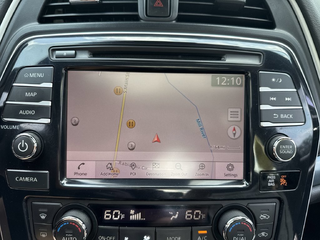 Used 2020 Nissan Maxima SR w/ Sport Mat Group FWD image 18