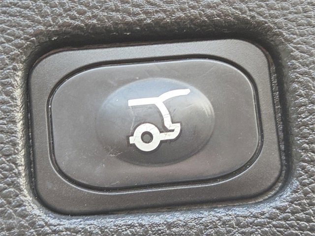 Certified 2022 Ford Edge SEL w/ Convenience Package image 13