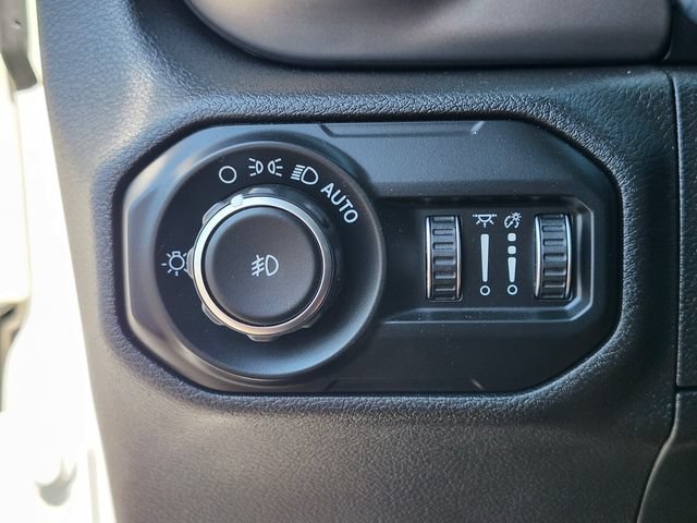 Used 2020 Jeep Wrangler Sport AWD/4WD image 18