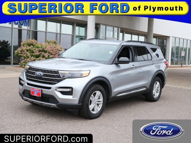 Certified 2022 Ford Explorer XLT w/ Equipment Group 202A AWD/4WD image 1