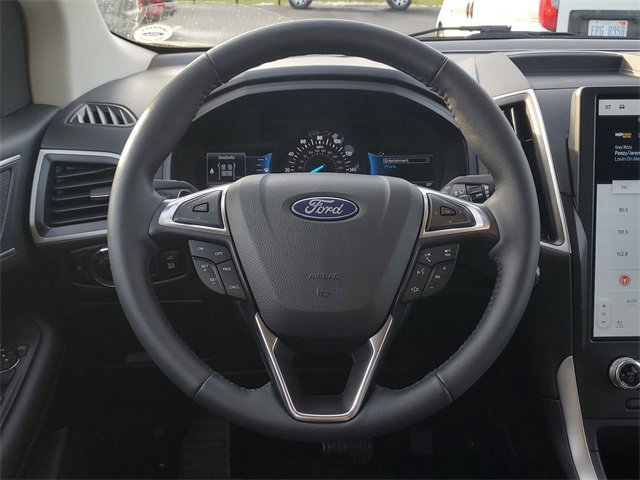 Certified 2024 Ford Edge SEL w/ Convenience Package image 31
