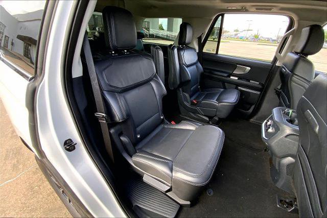 Certified 2025 Ford Expedition Platinum AWD/4WD image 20