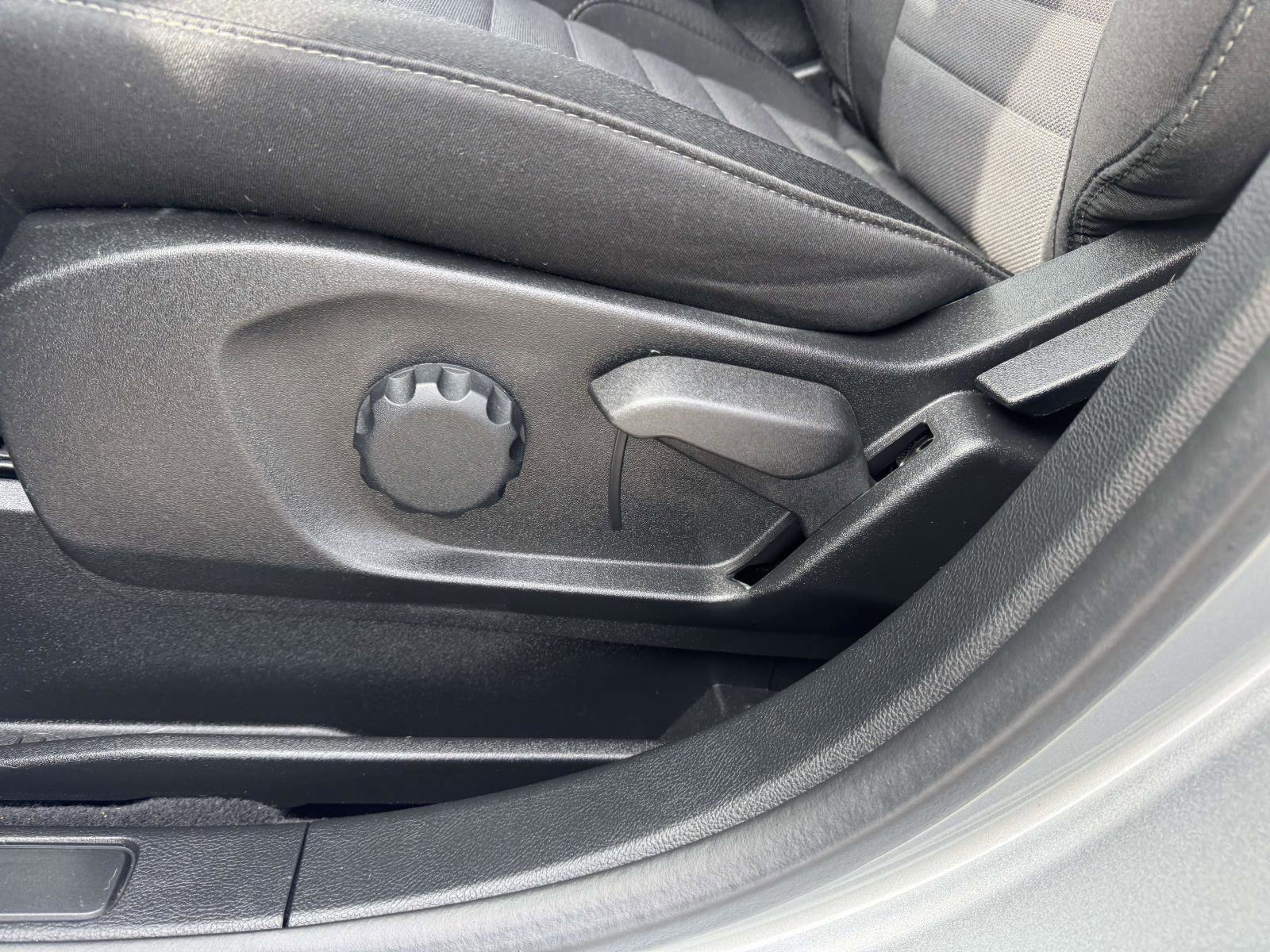 Certified 2024 Ford Edge SE image 25