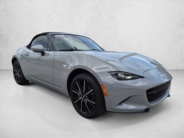 Used 2025 MAZDA MX-5 Miata Grand Touring w/ Weather Package RWD image 3