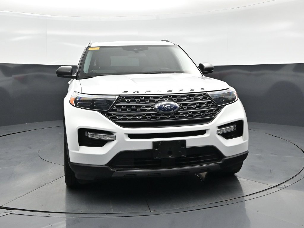 Certified 2021 Ford Explorer XLT w/ Equipment Group 202A RWD image 48