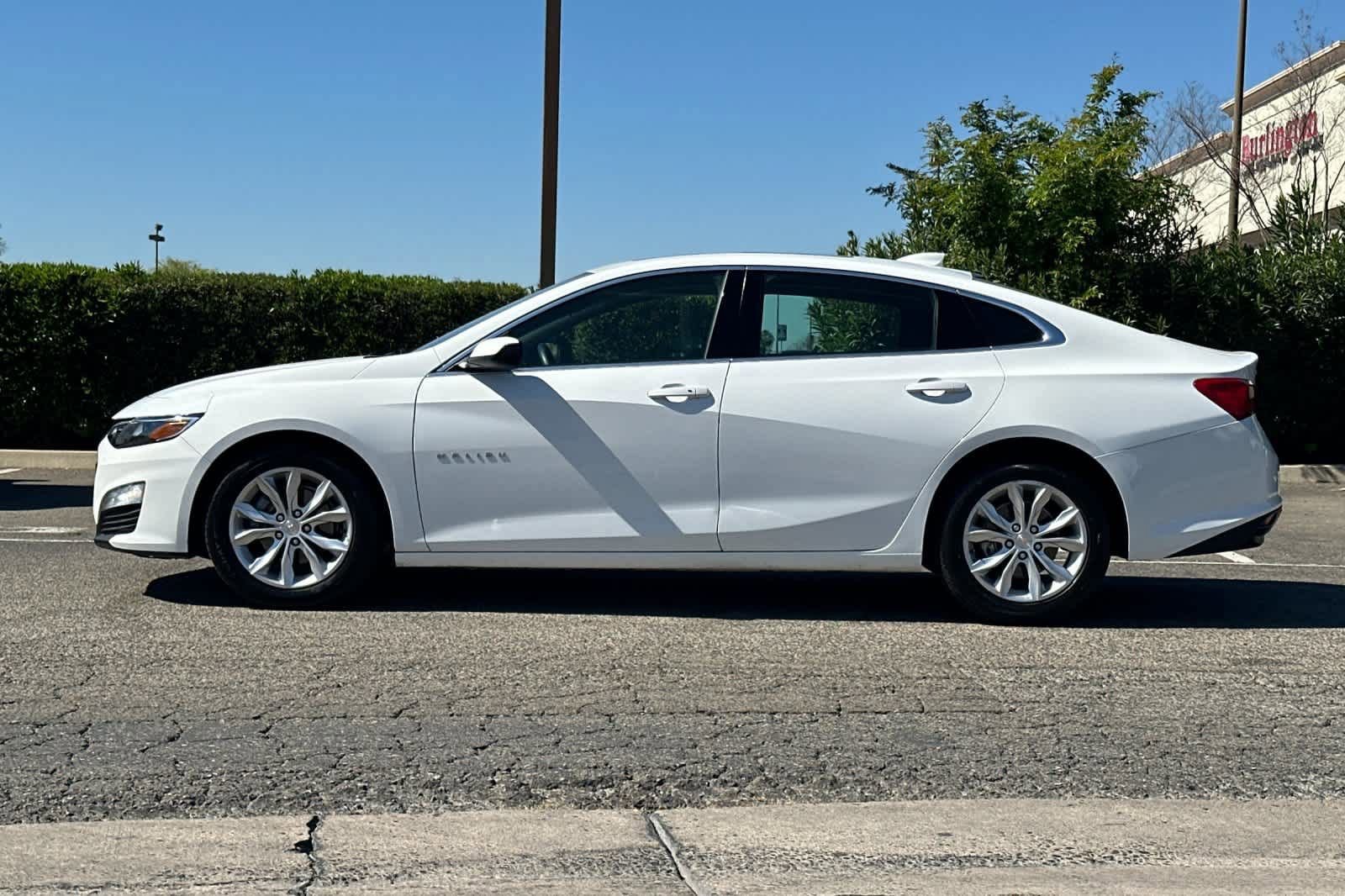 Used 2024 Chevrolet Malibu LT video 2