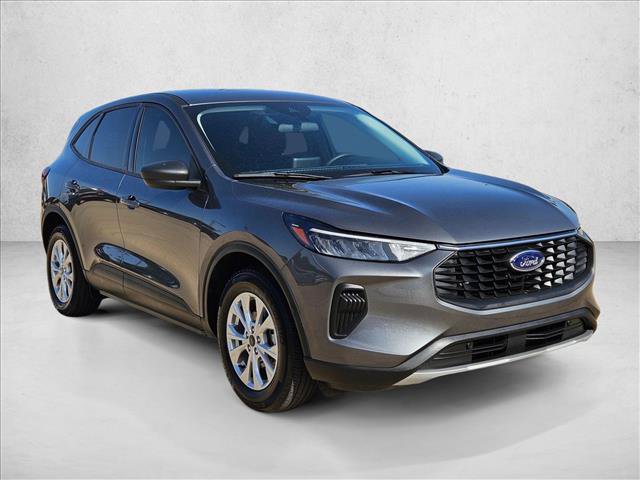 Certified 2025 Ford Escape Active FWD image 3