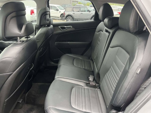 Used 2024 Kia Sportage SX FWD image 13