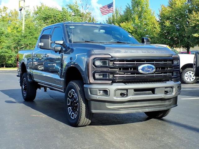 Certified 2025 Ford F250 Platinum AWD/4WD image 3