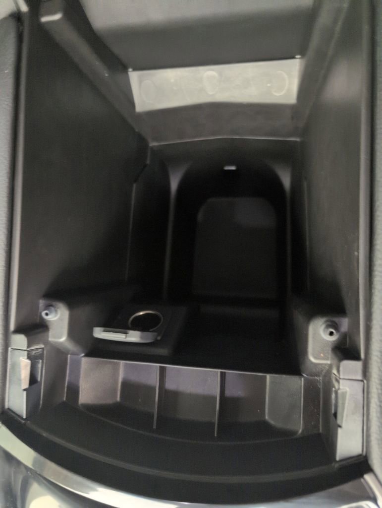 Certified 2019 Ford Edge SE w/ SE Fleet Driver's Package image 40