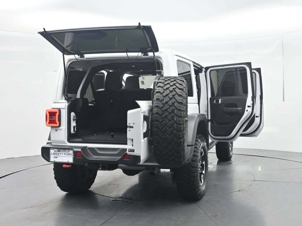 Used 2025 Jeep Wrangler Unlimited Rubicon w/ Convenience Group AWD/4WD image 51