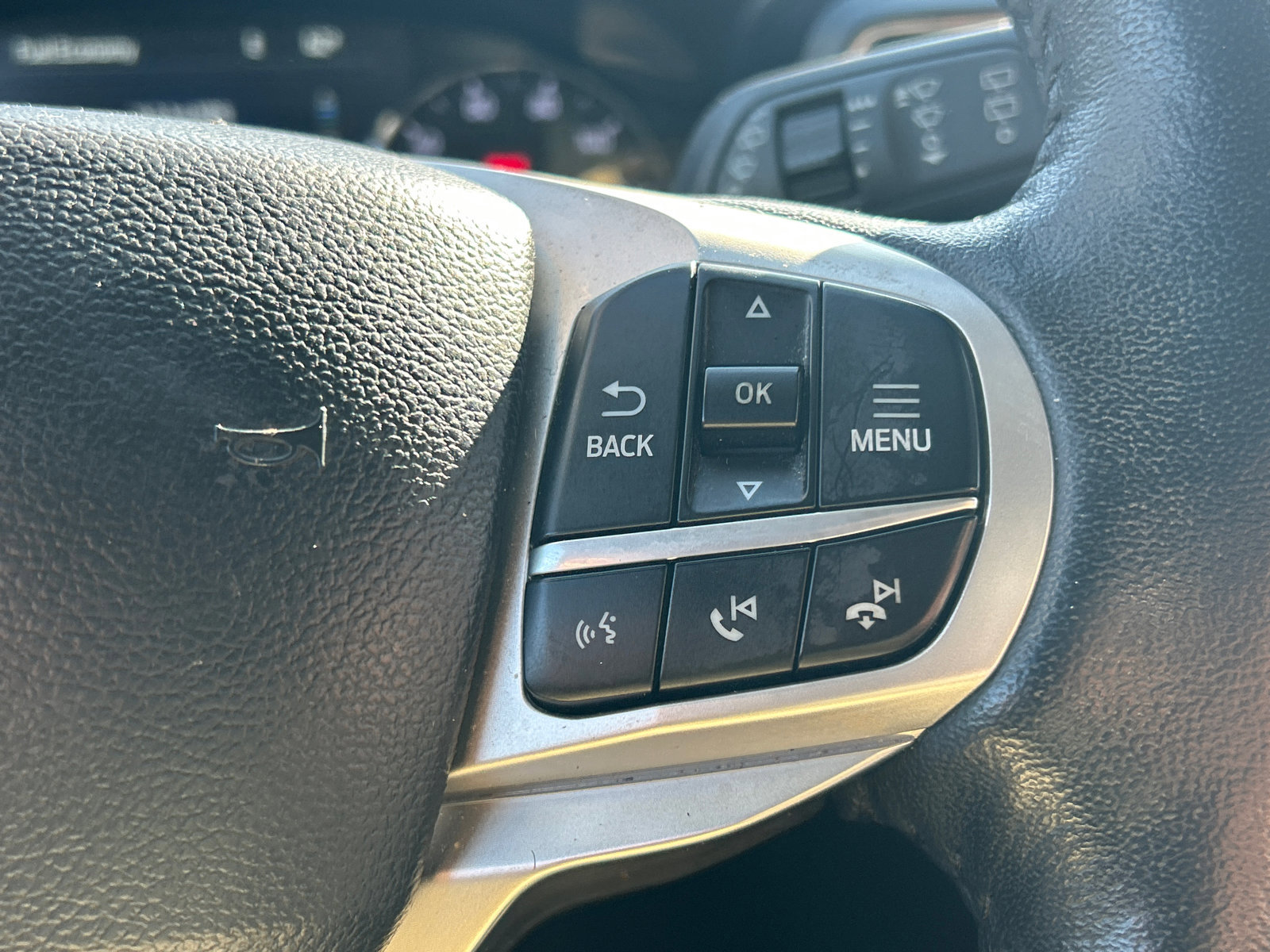 Certified 2023 Ford Explorer XLT w/ Equipment Group 202A image 14