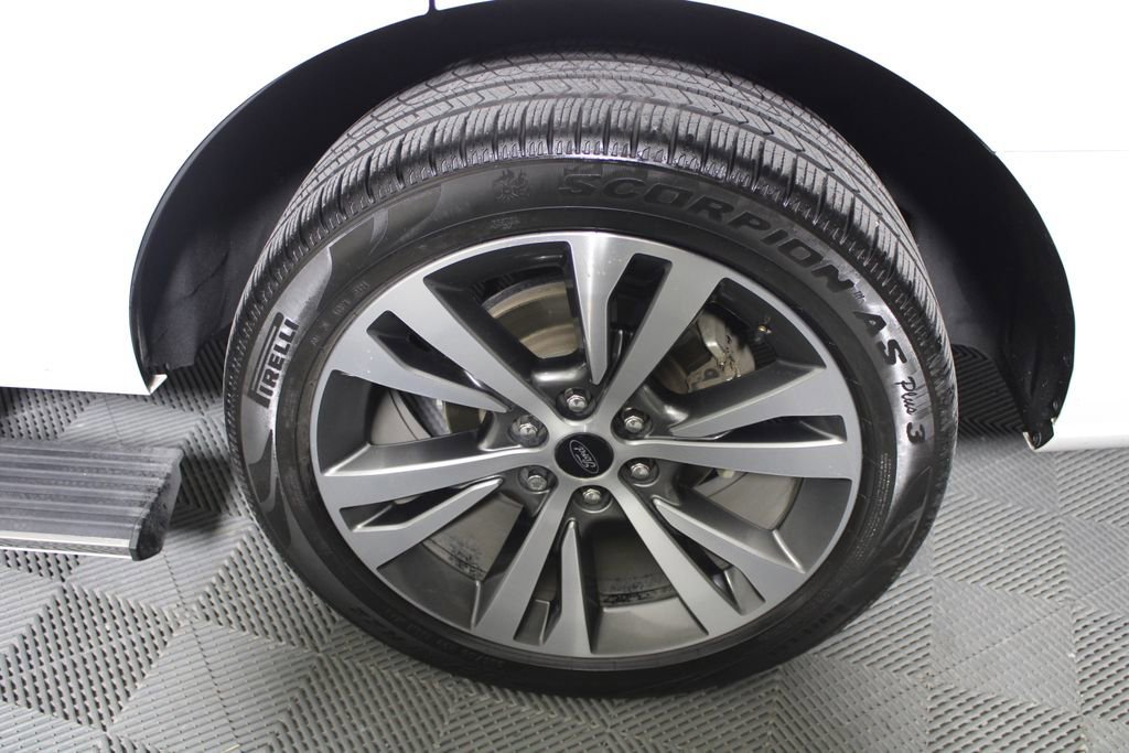 Certified 2020 Ford Expedition Platinum image 22