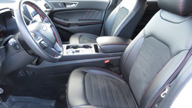 Certified 2022 Ford Edge ST-Line image 10