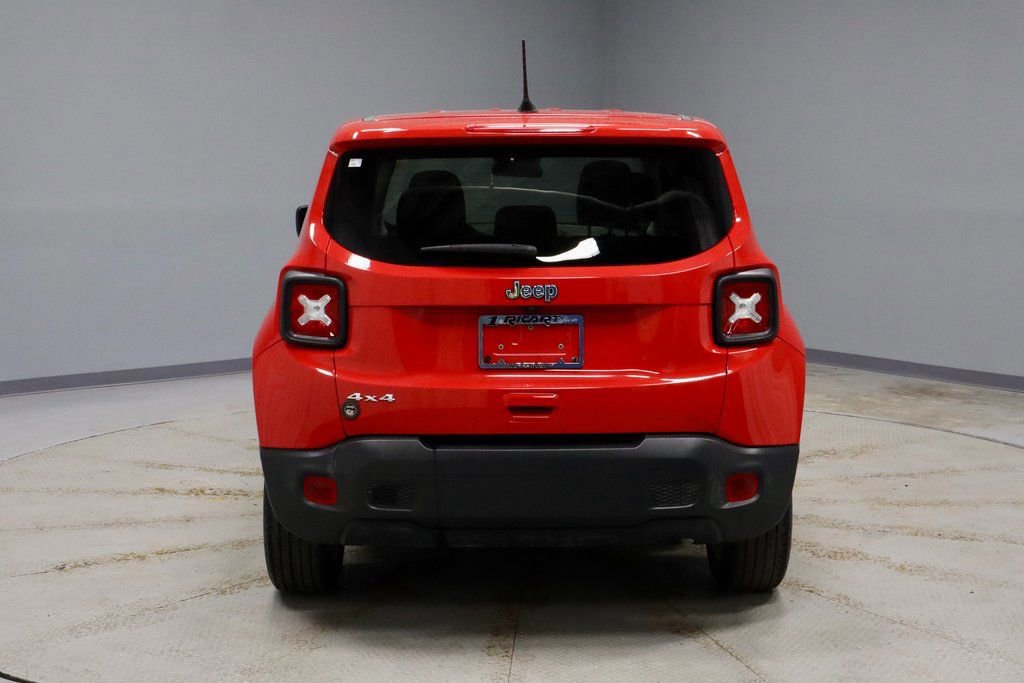 Used 2023 Jeep Renegade Latitude image 4