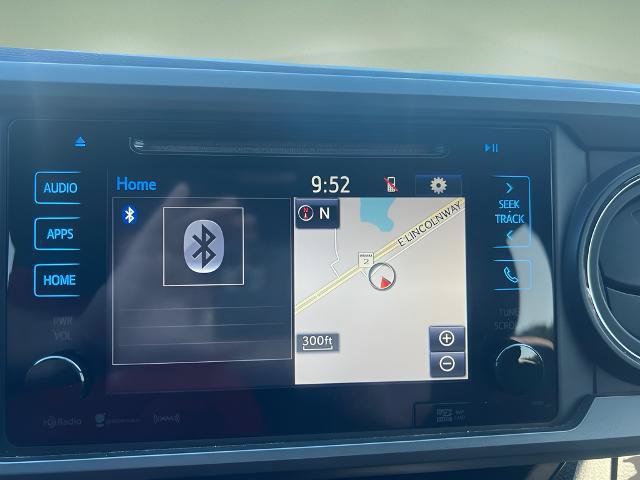 Used 2017 Toyota Tacoma TRD Sport w/ Tow Package (A/T) AWD/4WD image 20
