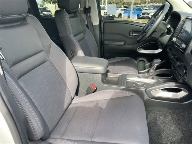 Used 2023 Nissan Frontier SV w/ SV Convenience Package image 35