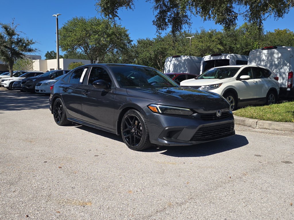 Used 2022 Honda Civic Sport image 2