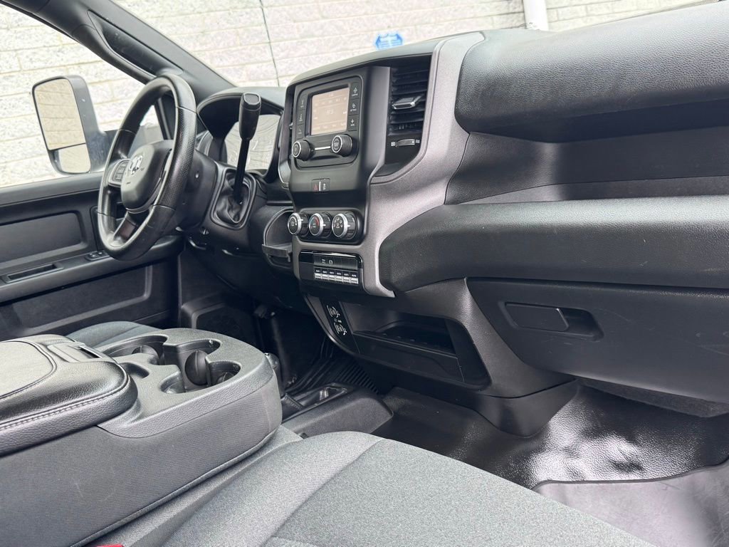Used 2022 RAM 3500 Tradesman image 15