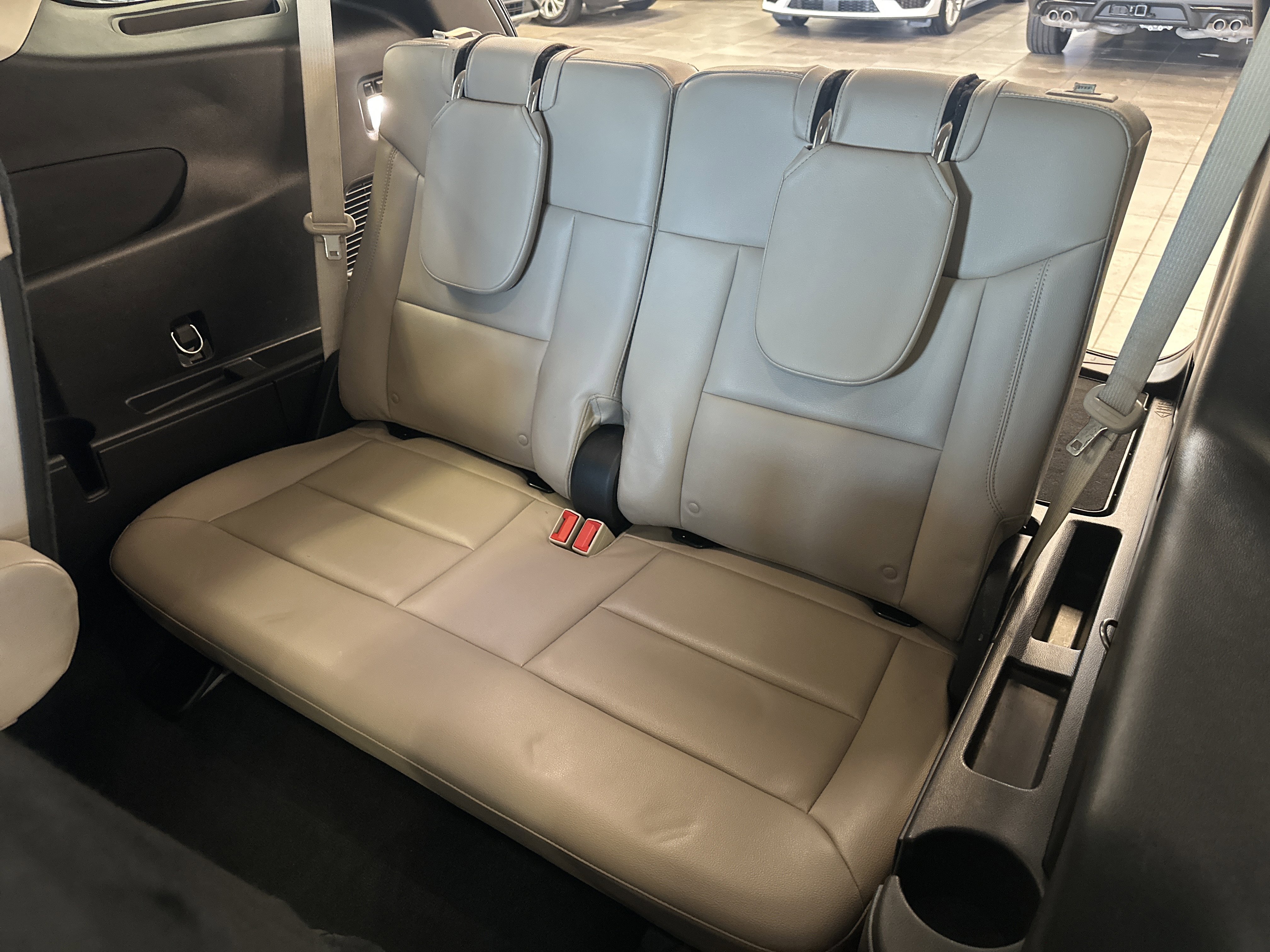 Certified 2023 Ford Explorer Limited w/ Equipment Group 301A image 7