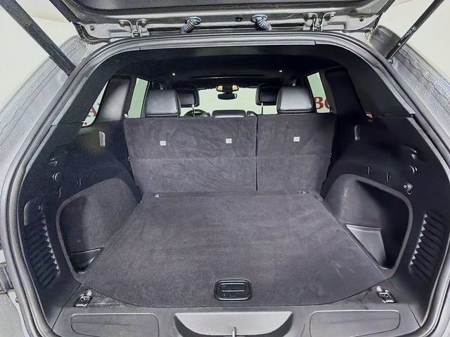 Used 2019 Jeep Grand Cherokee Altitude RWD image 32
