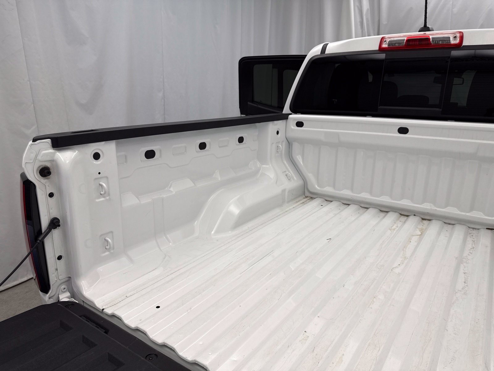 Used 2024 Chevrolet Colorado Z71 w/ Z71 Convenience Package 2 AWD/4WD image 39