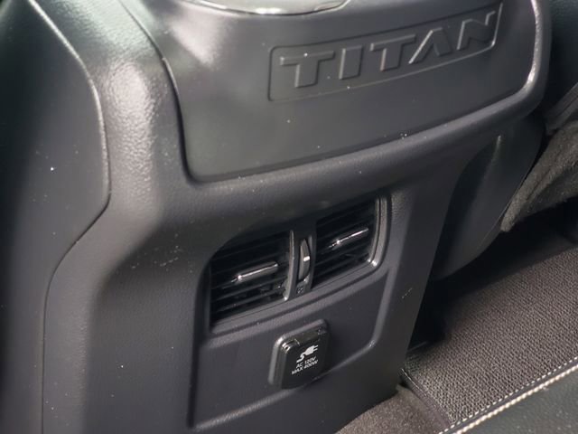 Used 2017 Nissan Titan PRO-4X w/ Pro-4x Convenience Package image 29