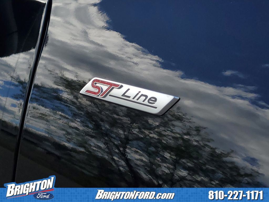 Certified 2024 Ford Escape ST-Line w/ Tech Pack #1 AWD/4WD image 5