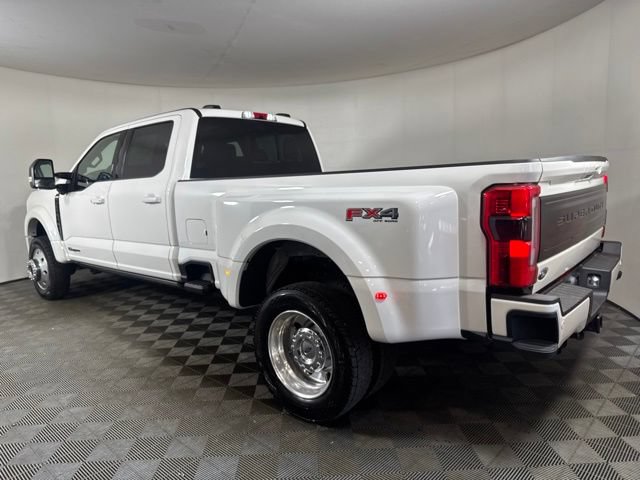 Certified 2026 Ford F450 Platinum w/ FX4 Off-Road Package AWD/4WD image 6