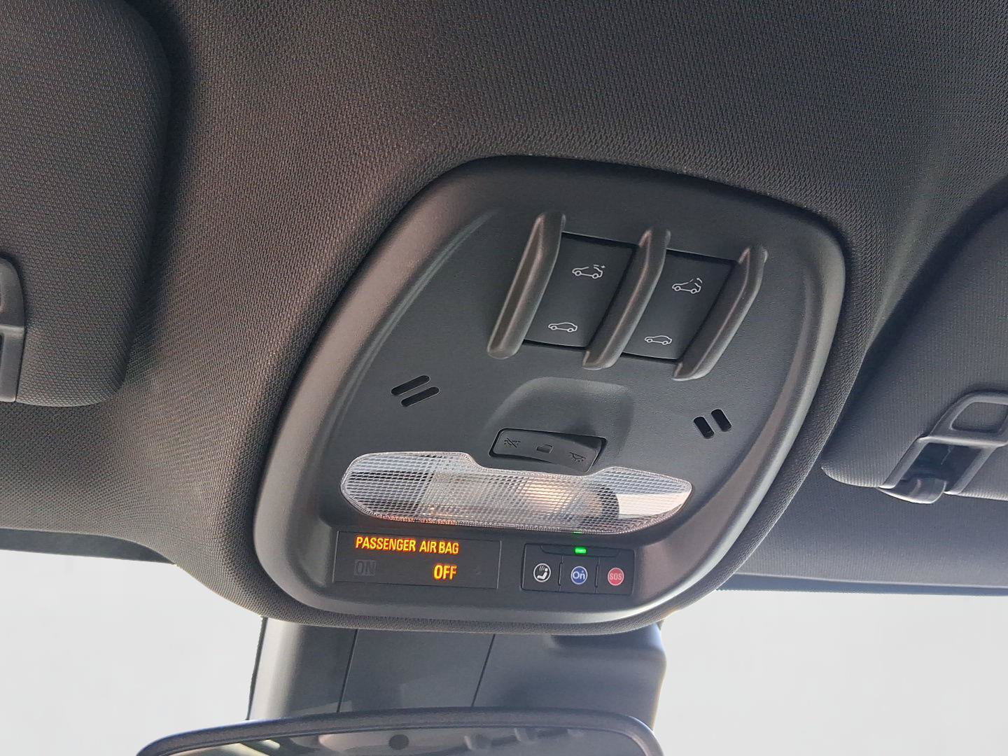 Used 2025 Buick Envista Avenir FWD image 17